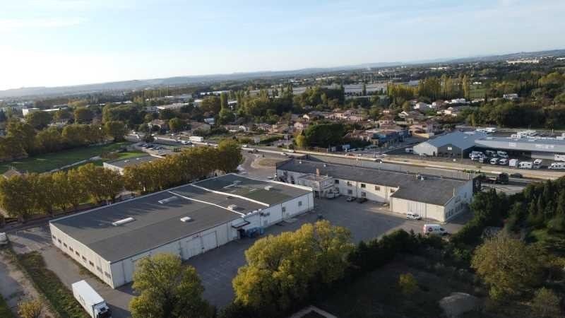 Location entrepôts 1875 m² non divisibles