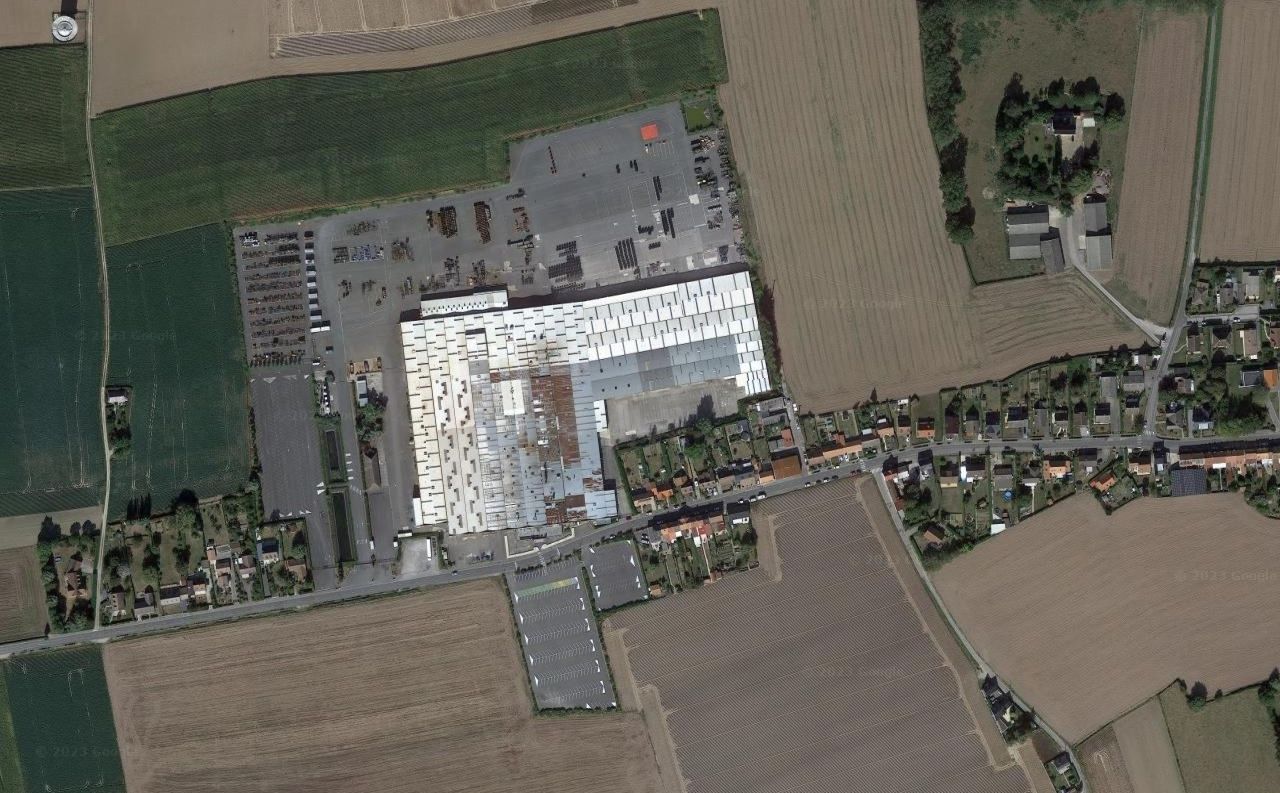 Location entrepôts 118500 m² non divisibles