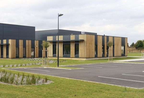 Location bureaux 400 m² divisibles à partir de 36 m²