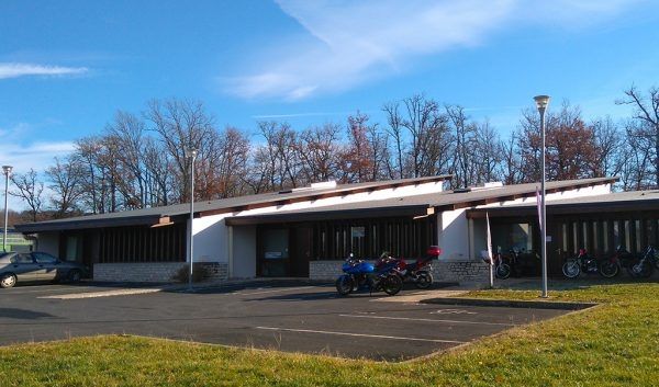 Location entrepôts 200 m² non divisibles