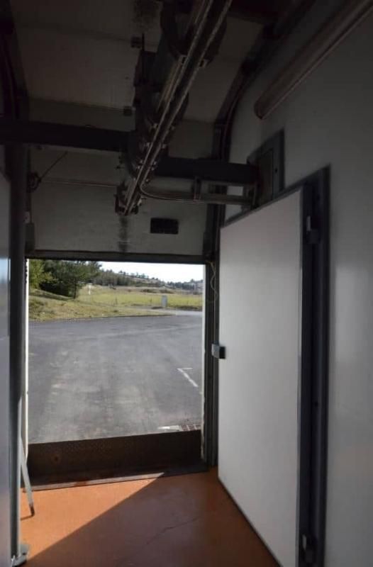 Vente entrepôts 802 m² non divisibles