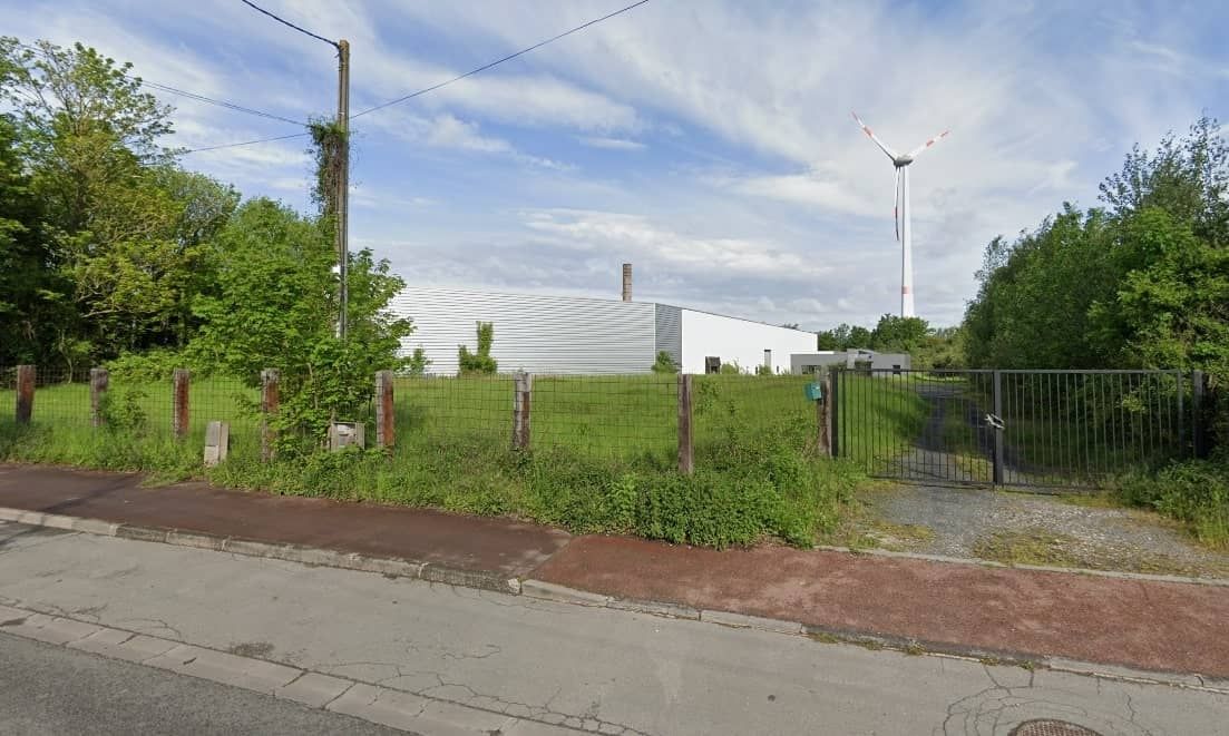Location entrepôts 7000 m² non divisibles