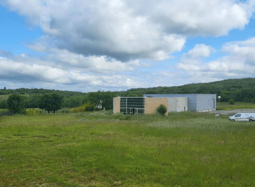 Location entrepôts 715 m² divisibles à partir de 230 m²