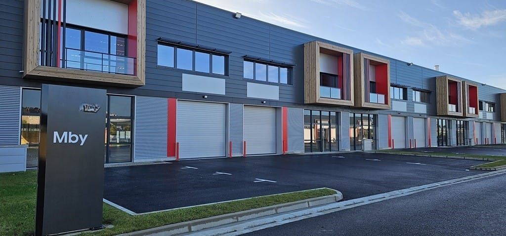 Location entrepôts 380 m² divisibles à partir de 140 m²