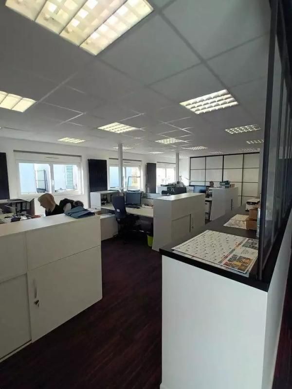 Location bureaux 130 m² non divisibles