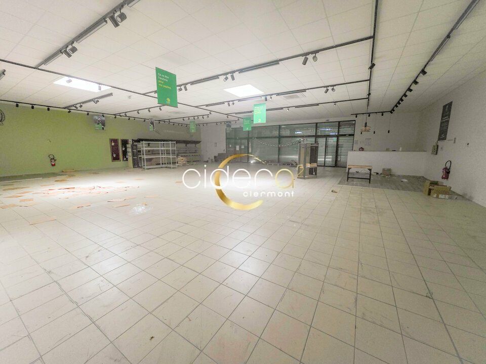 À louer – Local commercial de 640m² – Emplacement stratégique