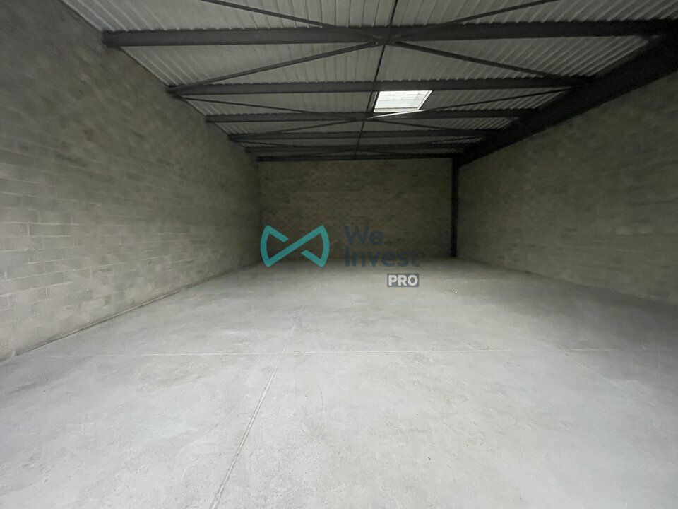 À Louer : Cellule Artisanale Brute de 205 m²