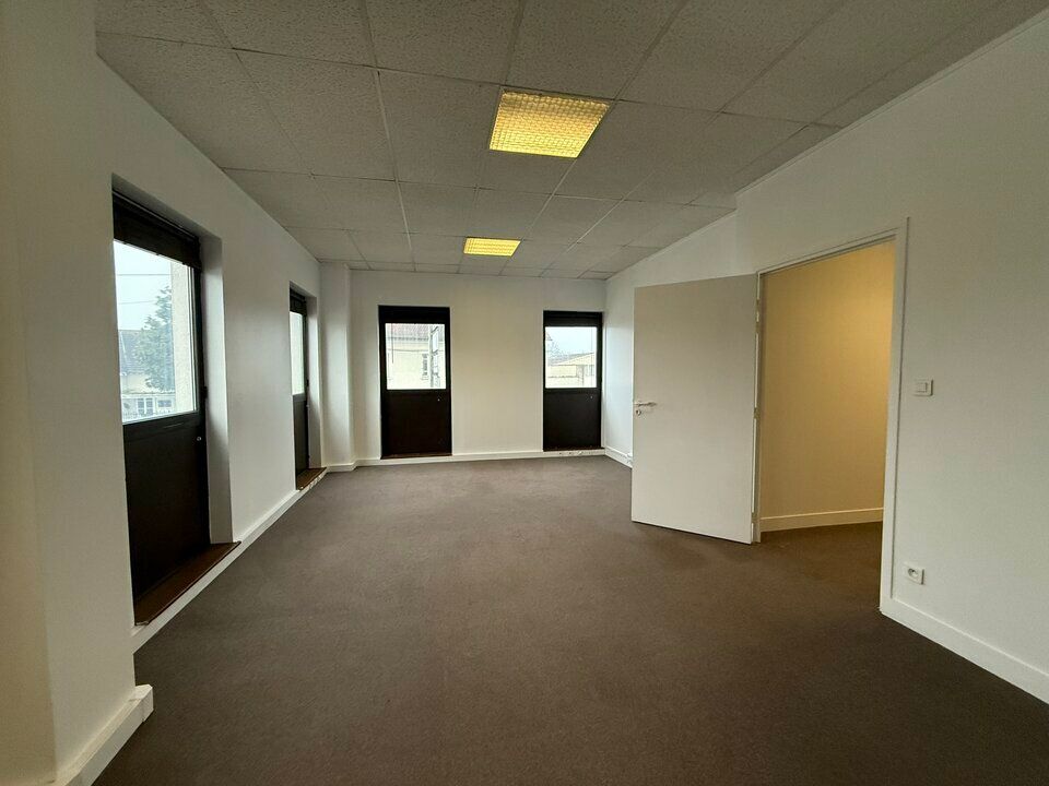 Location bureaux 108 m² non divisibles
