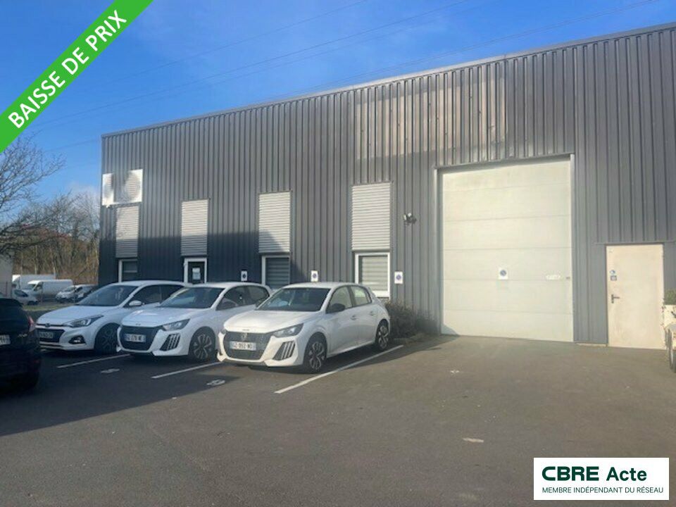 Location local d''activites 350 m² non divisibles