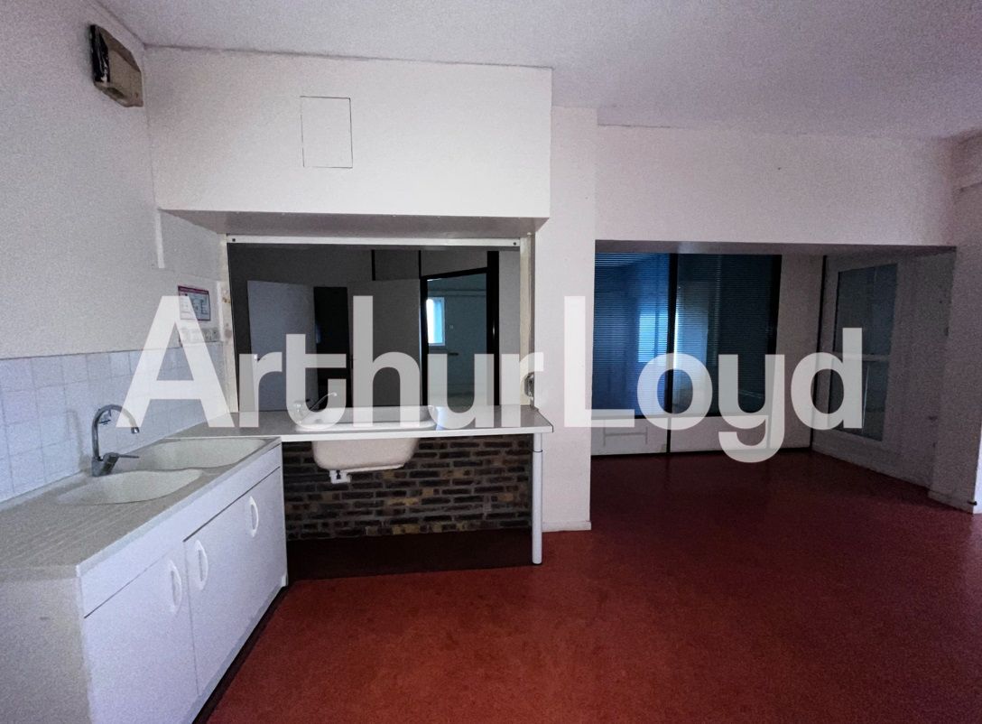 Location bureaux 313.00 m² à CAEN