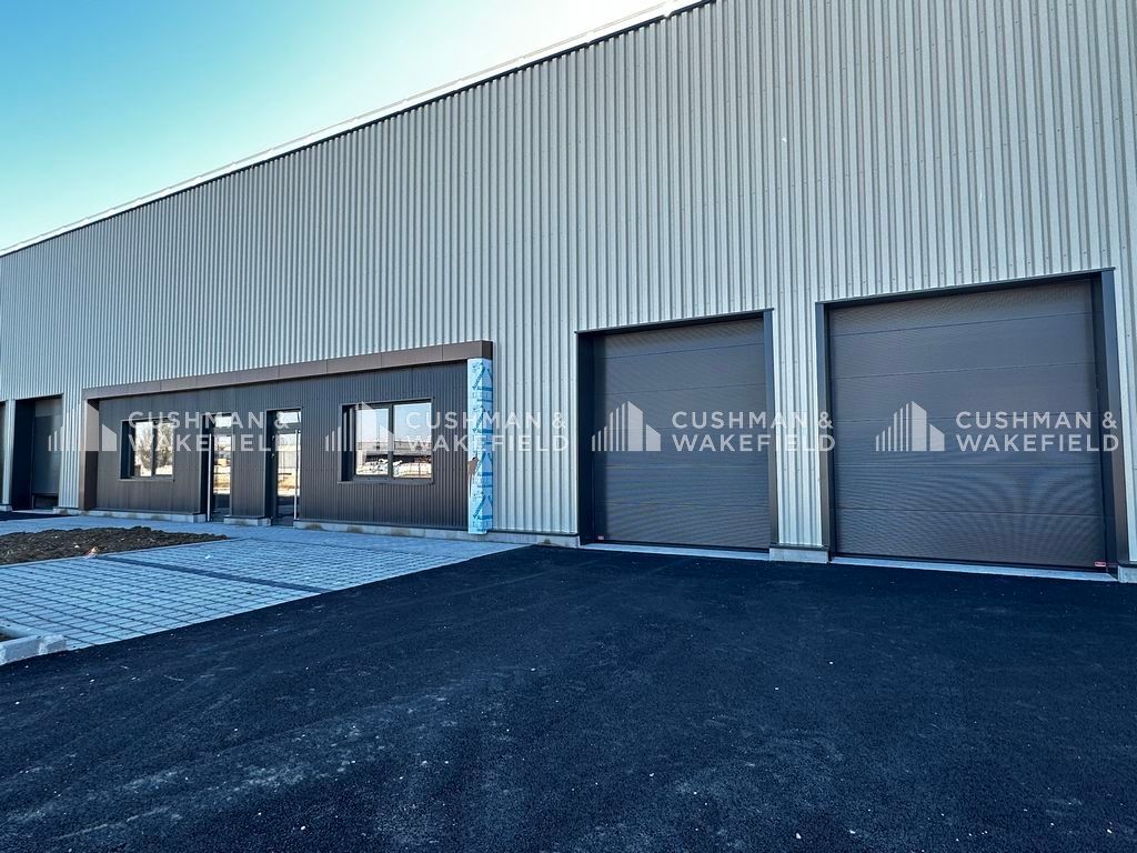 Vente activités 755 m² divisibles à partir de 133 m²