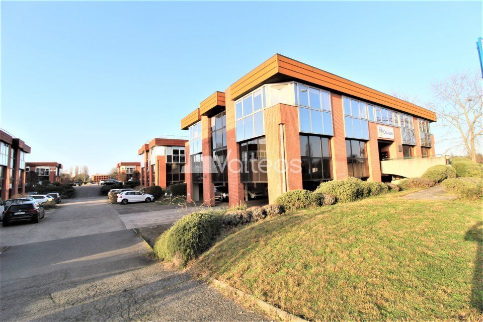 Location bureaux 81.31 m² non divisibles