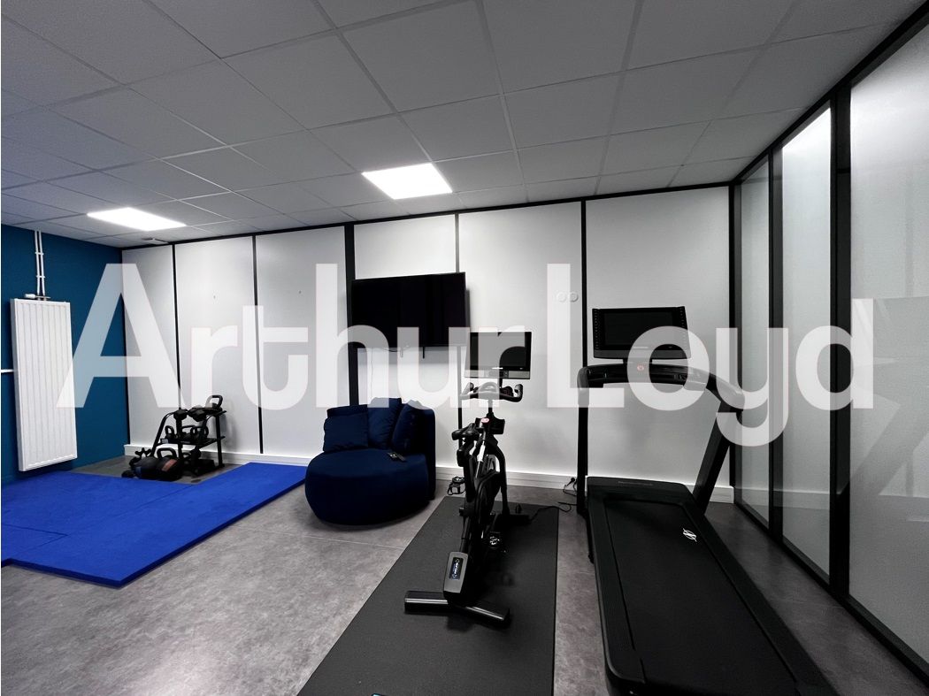 Location bureaux 310.00 m² à FLEURY SUR ORNE