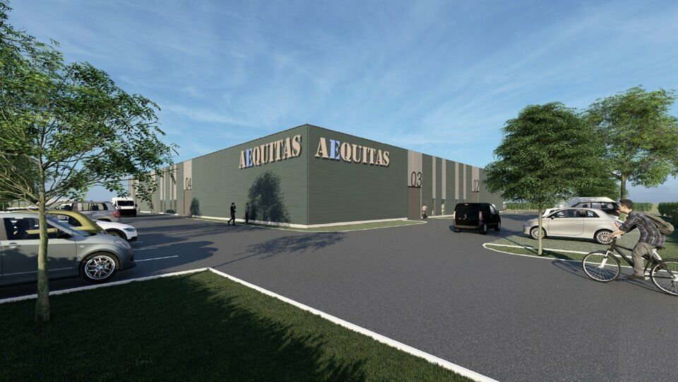 Vente local d''activites 2207.65 m² divisibles à partir de 353.9 m²