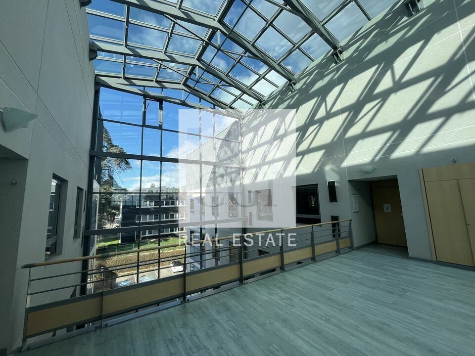 Location bureaux 1691.86 m² divisibles à partir de 336 m²