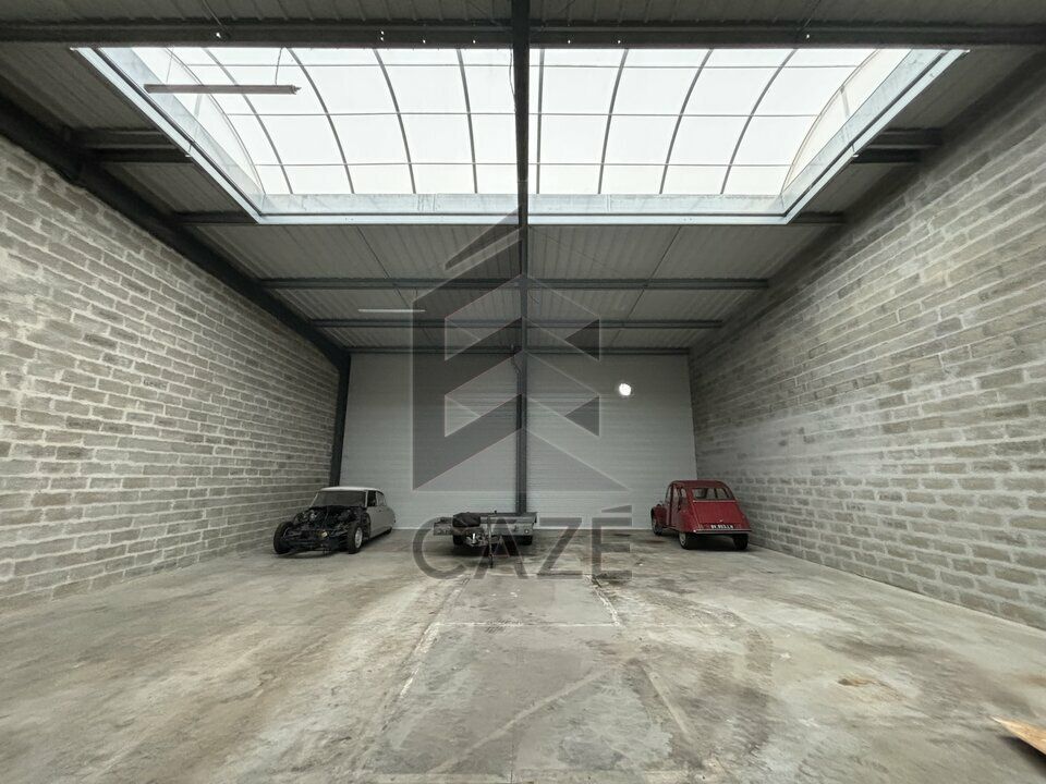 Location local d''activites 220 m² non divisibles