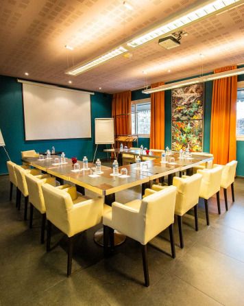 Vente local commercial 2200 m² non divisibles