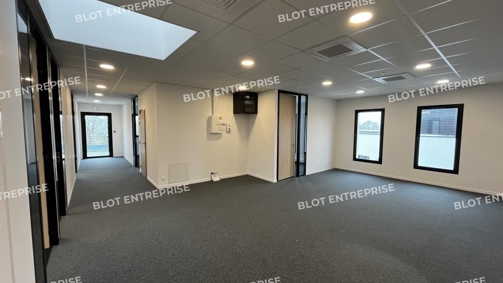 Location bureaux 150 m² non divisibles