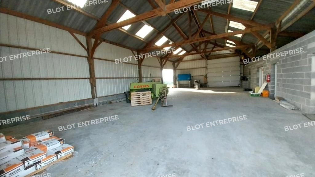 Vente entrepôts 410 m² non divisibles