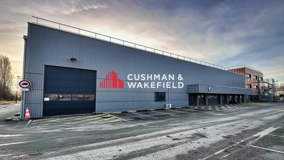 BUREAUX ET ENTREPOT A LOUER OU A VENDRE 