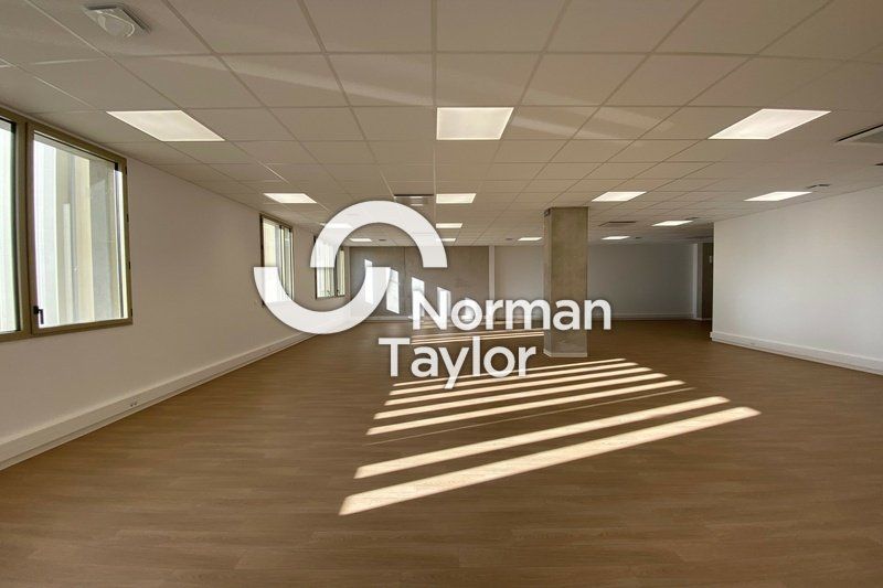 Location bureaux 180 m² non divisibles