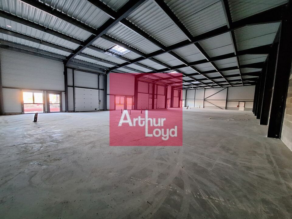 CLERMONT-FERRAND ZONE DES GRAVANCHES A LOUER LOCAL ACTIVITE 172M² - PROGRAMME NEUF -