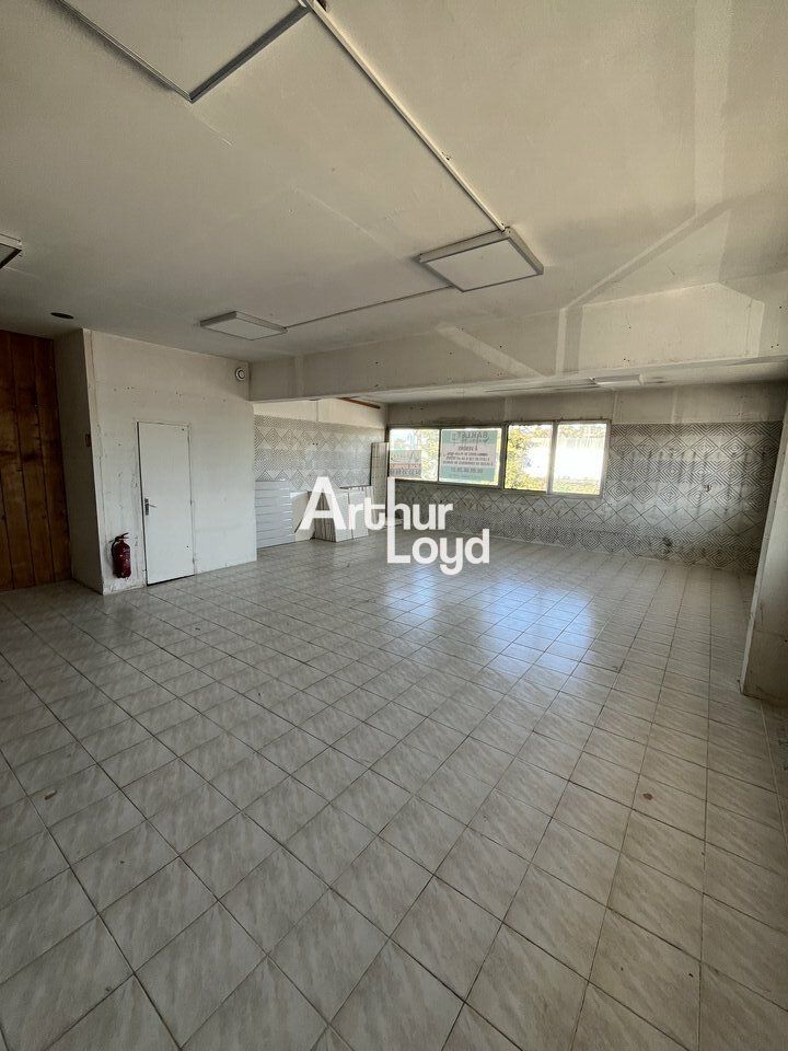 Vente local commercial 213 m² non divisibles