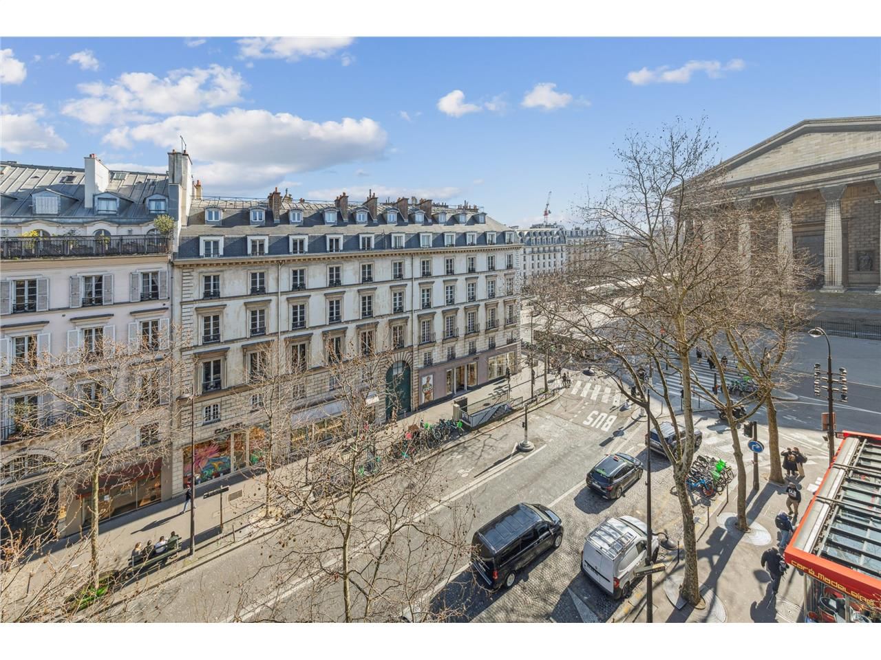Location bureaux 135 m² à Paris