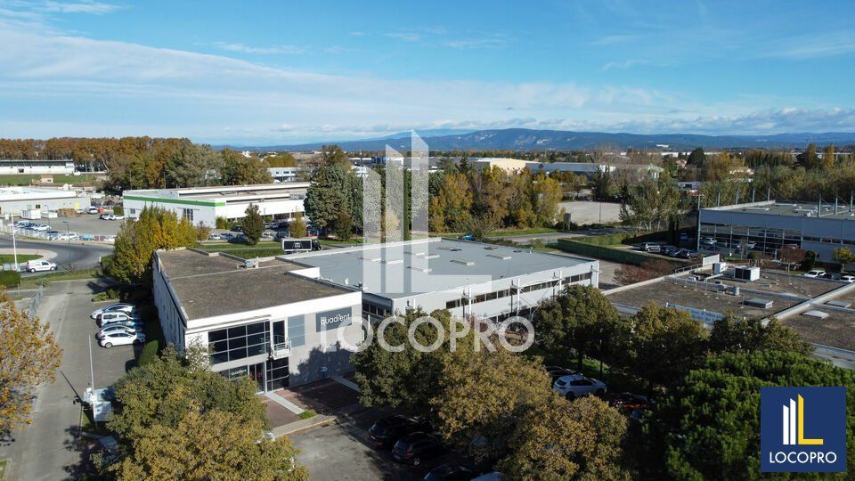À LOUER - BUREAUX 2387 M² DIV - CAVAILLON