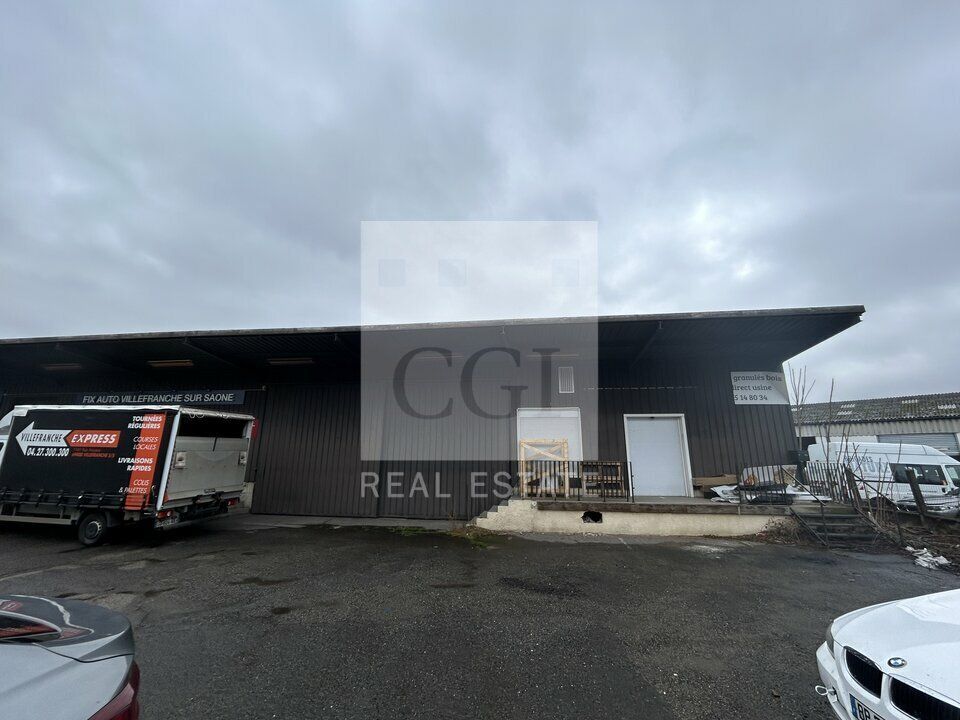 Location local d''activites 830 m² non divisibles
