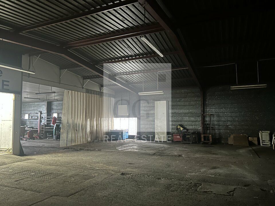 Entrepôt de 830 m² environ à  louer à VILLEFRANCHE/SAONE