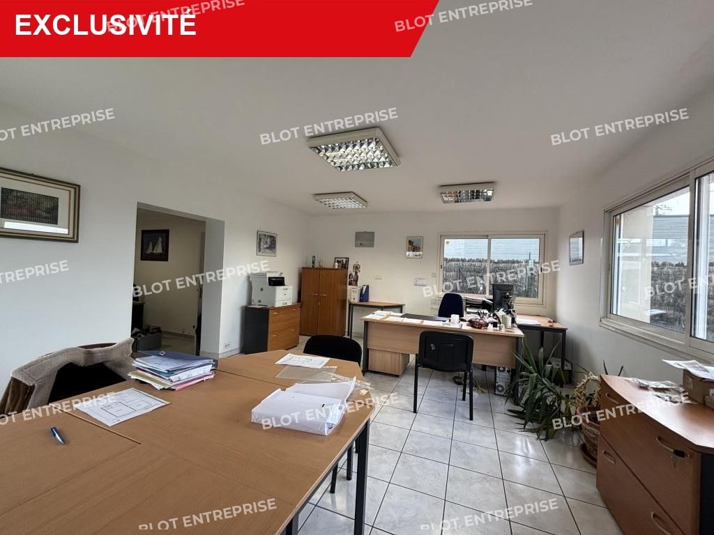 Vente entrepôts 380 m² non divisibles