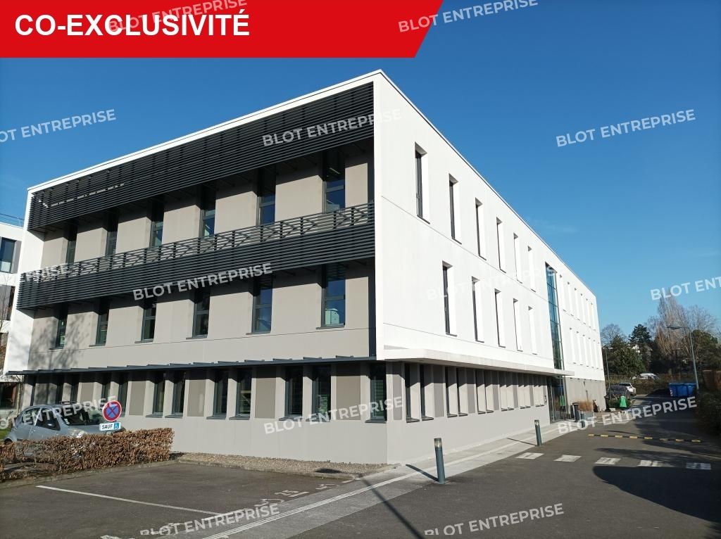 Vente bureaux 1811 m² non divisibles