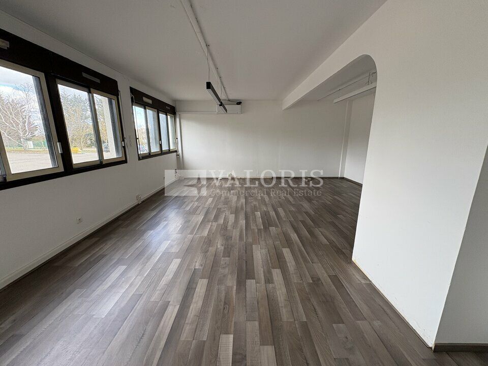 Location bureau La Tour-de-Salvagny (69890) - 280 m²