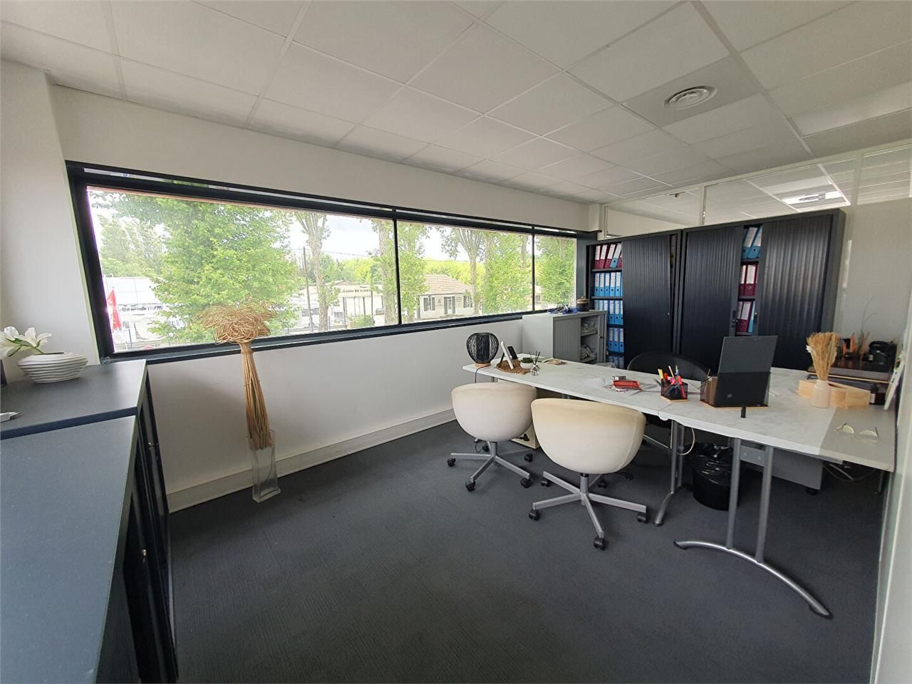 Vente bureaux 185.00 m² à SAINTE EULALIE