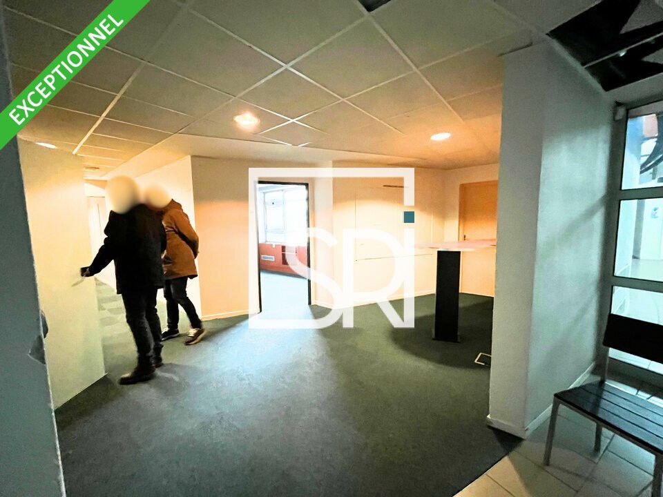 OPPORTUNITE A SAISIR - PROCHE A75 - VENTE BUREAUX 750 m² - 63500 ISSOIRE