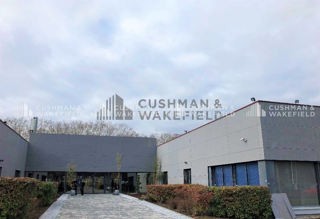 Location bureaux 1083 m² divisibles à partir de 153 m²