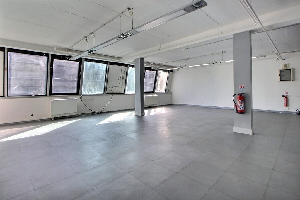 Location bureaux 80 m² non divisibles