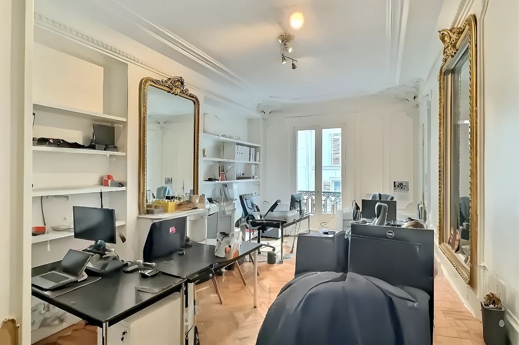 Location bureaux 252 m² divisibles à partir de 45 m²