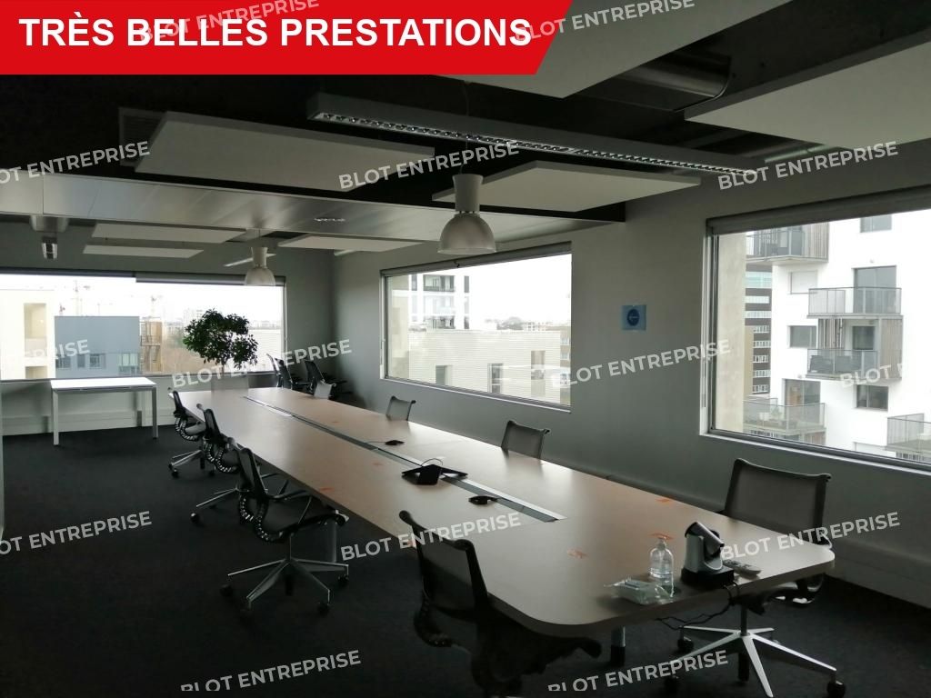 Location bureaux 1342 m² non divisibles
