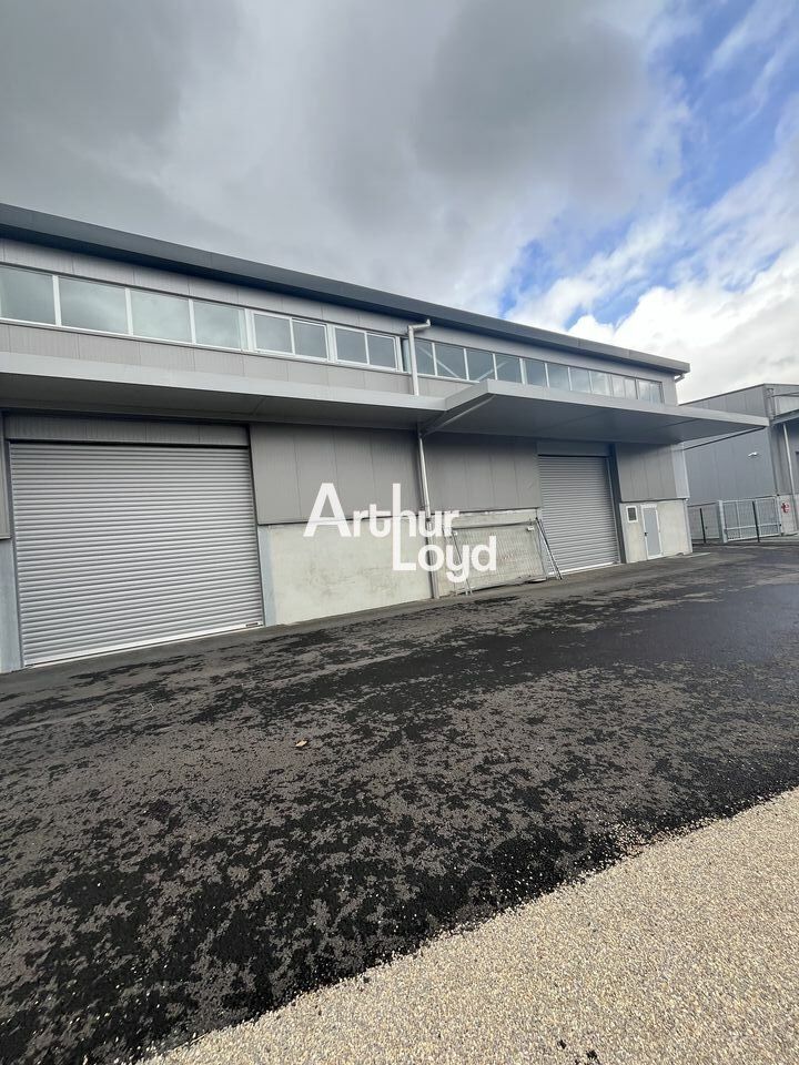 Location local d''activites 459 m² non divisibles