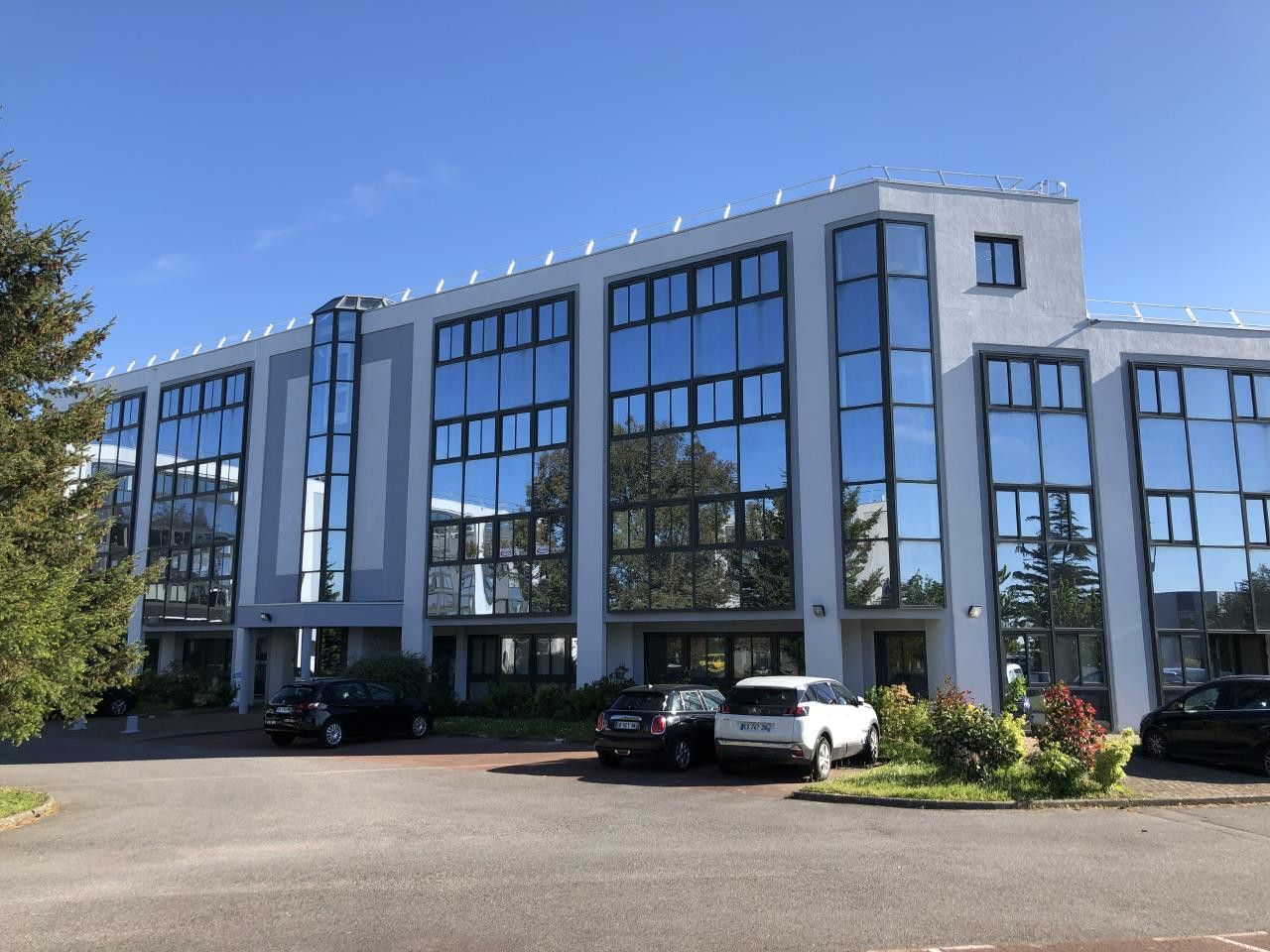 Location bureaux 536 m² à Bouguenais