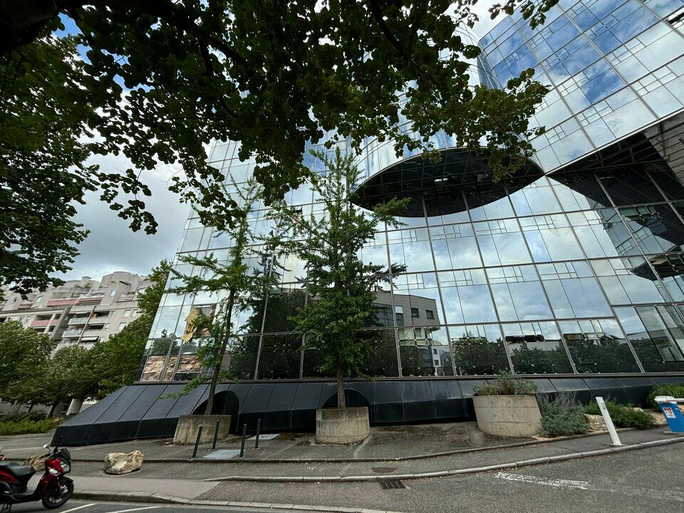 Location bureaux 1590 m² divisibles à partir de 400 m²