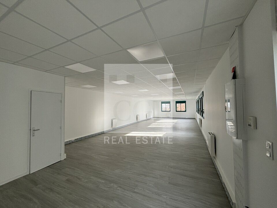 À Louer – Bureaux de 280 m² Divisibles – La Tour-de-Salvagny – Proche A89