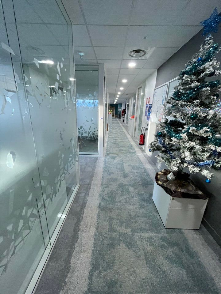 Sect République -prox tram, Location Bureaux  341,52 m² + 10 parkings sous-sol