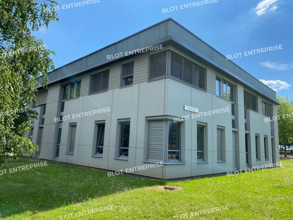 Location bureaux 987 m² non divisibles