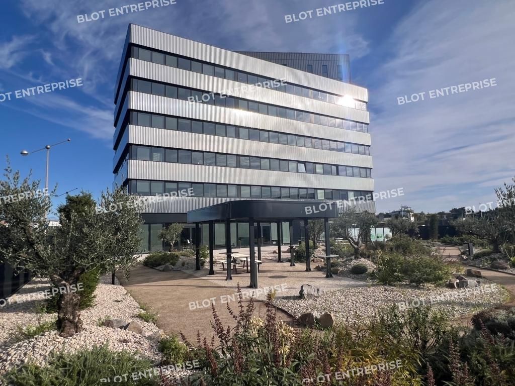 Location bureaux 560 m² non divisibles