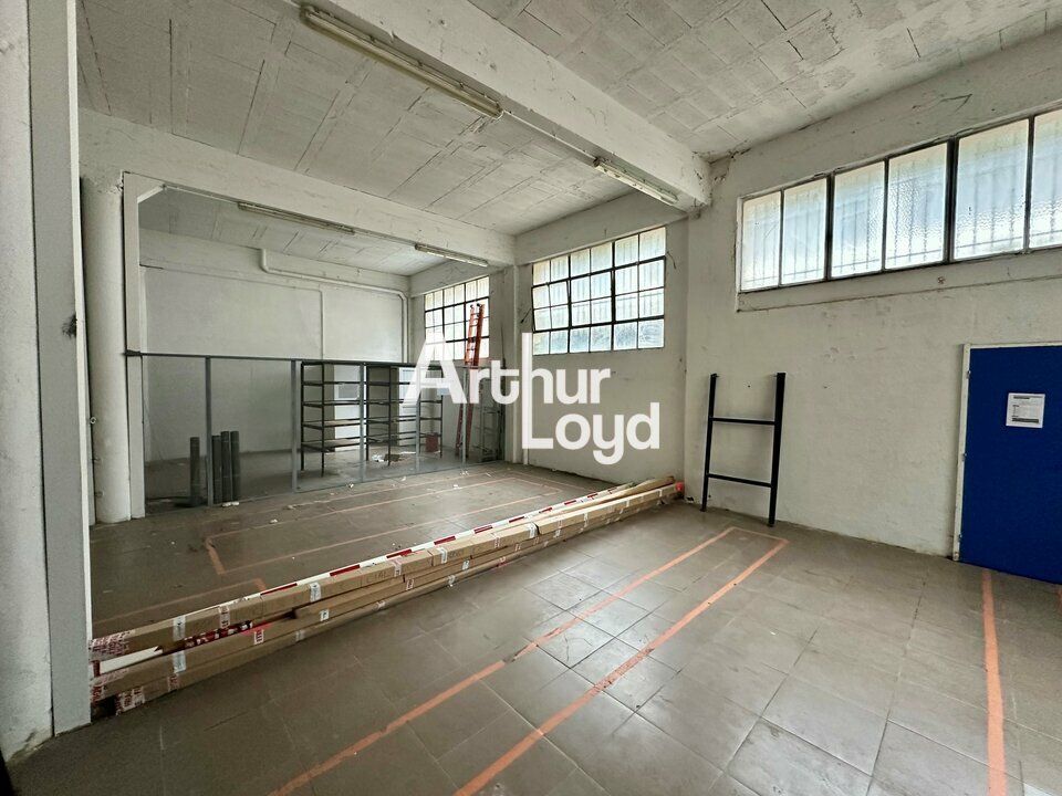 Location local d''activites 356 m² non divisibles