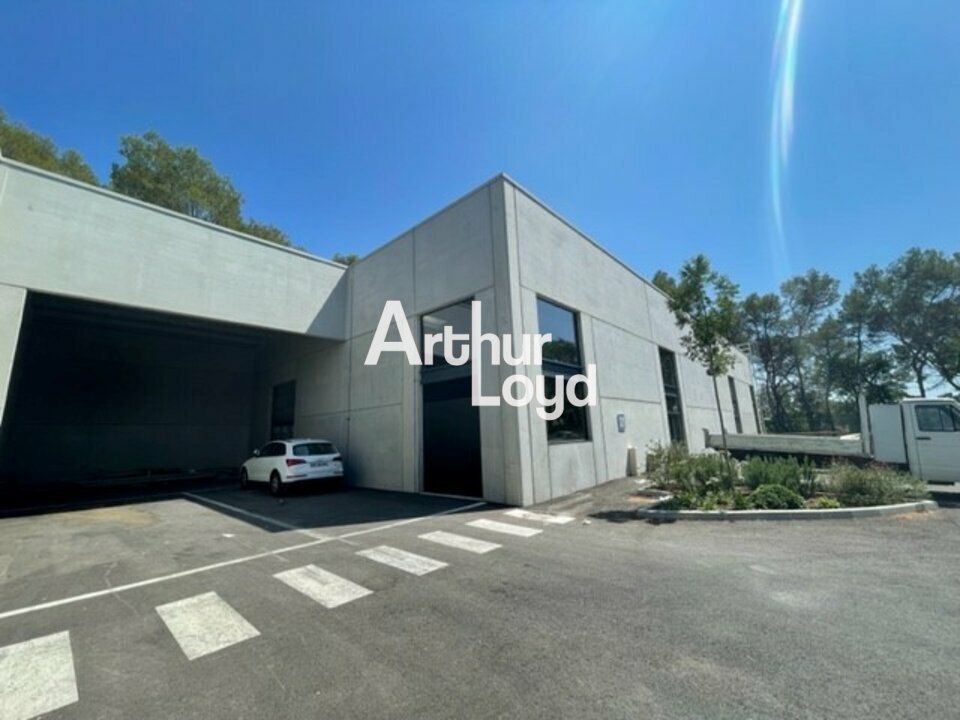 Location local d''activites 612 m² non divisibles