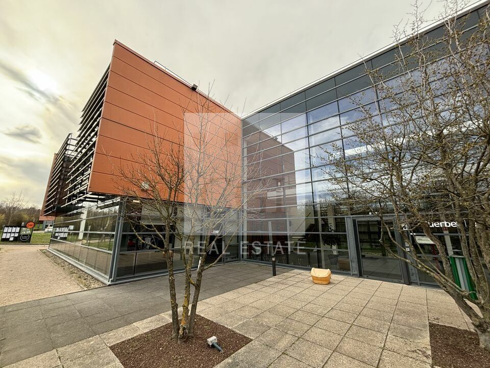 Location local d''activites 547 m² non divisibles